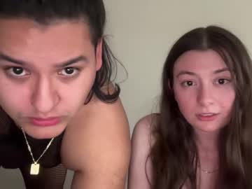 webcam couple stella_and_trey live cam image #9268873