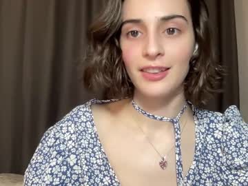 webcam girl wonderland_stia live cam image #8682350