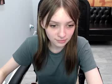 webcam girl wnixxmill live cam image #1288117