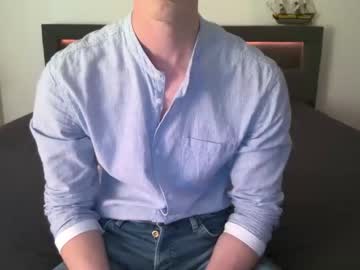 webcam man newboy2550 live cam image #2529399
