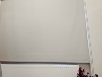 webcam girl snowww_white live cam image #11485986