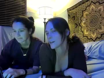 webcam couple sillygirlsxx live cam image #12578759