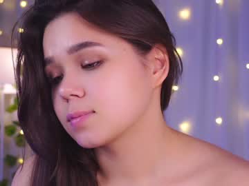 webcam girl helenmoors live cam image #7246615