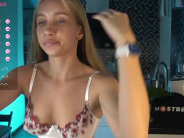 webcam girl 2girls_1dream live cam image #10704232