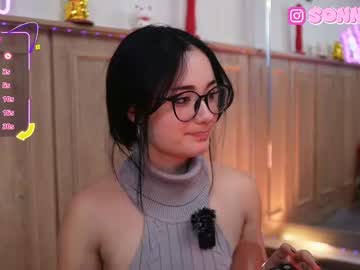webcam girl sunny_sonnie live cam image #12464905