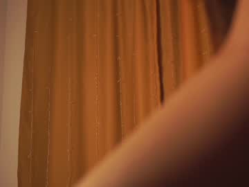 webcam girl helenmoors live cam image #5751331