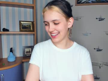 webcam girl sun_like_hugs live cam image #5971254