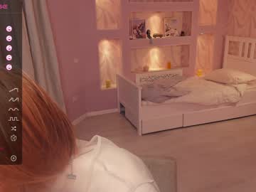 webcam girl gingers_hugs live cam image #8011862