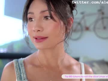 webcam girl alejastorm live cam image #1974896