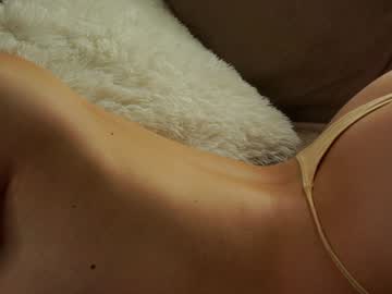 webcam girl a_whole_eternity live cam image #12054518