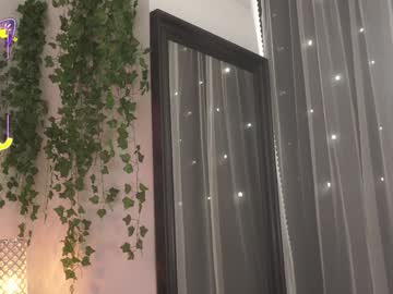 webcam girl mysticxkitty live cam image #12537853