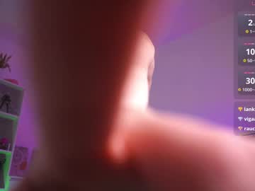 webcam girl holliwould_ live cam image #10713856