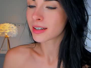 webcam girl uwunikaa live cam image #9702792