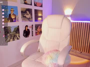 webcam girl little_effy18 live cam image #8860510