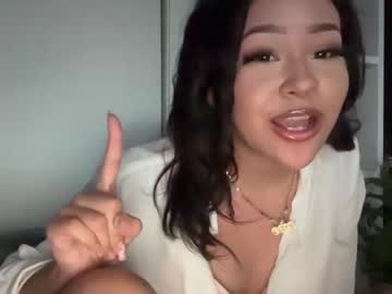 webcam girl heyimella live cam image #8494938