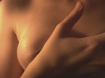 webcam girl bibi_it_is live cam image #3440891