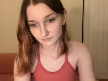 webcam girl tinytittytia live cam image #10180740