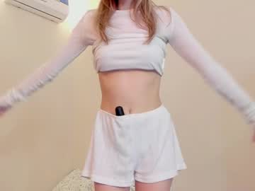 webcam girl atmospherra live cam image #11619342