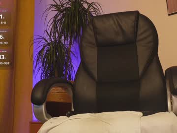 webcam girl girl_i_am live cam image #10814565