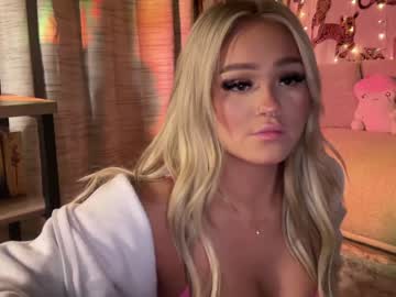webcam girl ari_02 live cam image #8431484