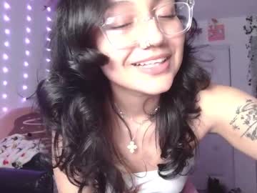 webcam girl miaxrain live cam image #12254497