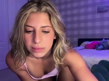 webcam girl lizalouu live cam image #10170989