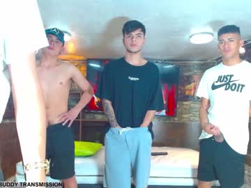 webcam man goldenyoi live cam image #8145551
