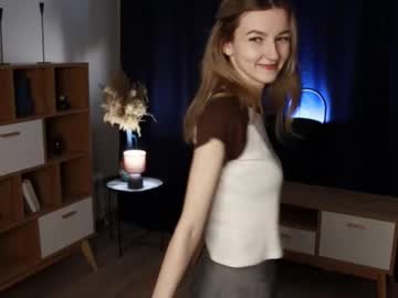 webcam girl whisperprincess live cam image #12905033