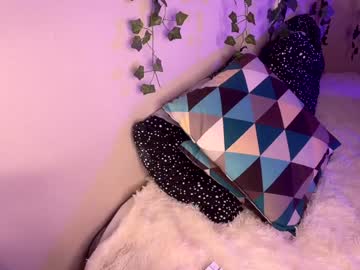 webcam girl louna_smile live cam image #11279989