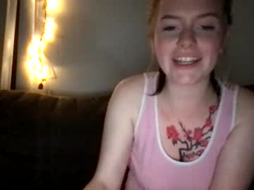 webcam girl kristycreme live cam image #2294363