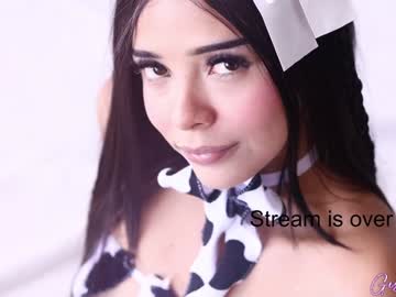 webcam girl giselle_js live cam image #10644771