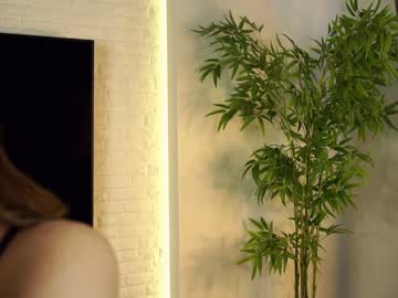 webcam girl a_whole_eternity live cam image #9311578