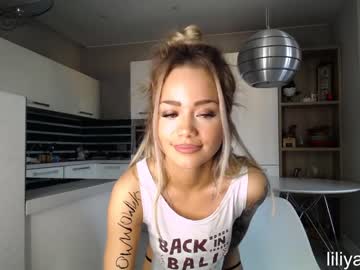 webcam girl bubblebie_ live cam image #2191635