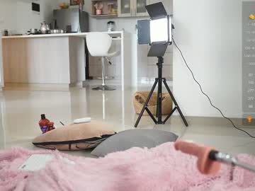 webcam girl halliee live cam image #7899366