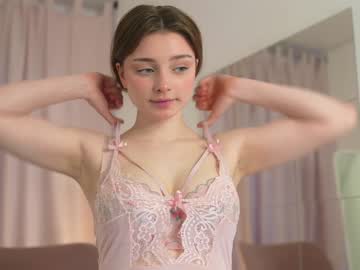webcam girl floret_joy live cam image #8962532