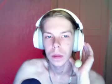 webcam man fluffy_boney live cam image #8475118