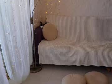 webcam girl dilara_foxx live cam image #13024600