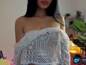 webcam girl lucia_sandy live cam image #9637200