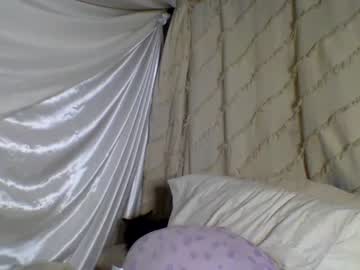 webcam girl ari_02 live cam image #6583161