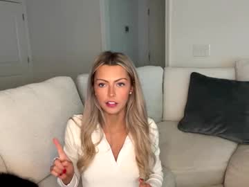 webcam girl badbrittxo live cam image #12219201