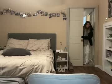webcam girl emilytaylorxo live cam image #7040950