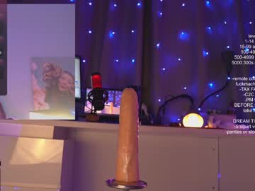 webcam girl kronniekray live cam image #9709837