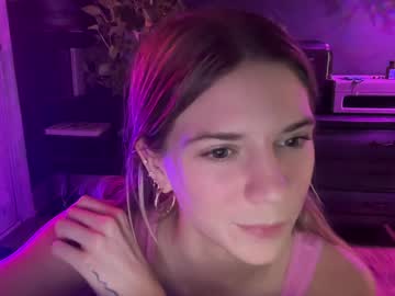 webcam girl oliviahansleyy live cam image #11523684