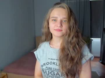 webcam girl sunshy_girl live cam image #5641221