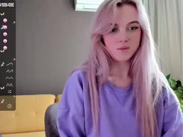 webcam girl small_blondee live cam image #2238046