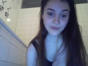 webcam girl fairestsnowwhite live cam image #6238580