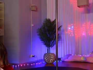 webcam girl kittycaitlin live cam image #8028789