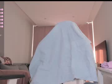 webcam girl mermaidrozalia live cam image #9629625