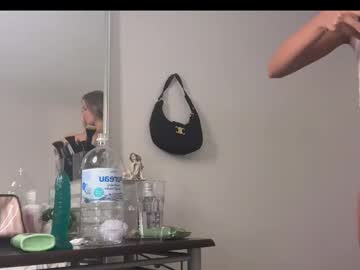 webcam girl peachy_paige live cam image #12338463