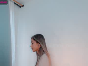 webcam girl gummy_bear7 live cam image #1744429